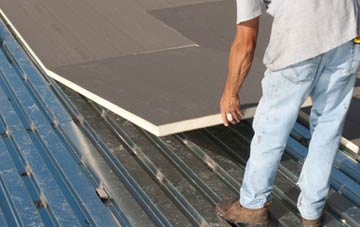 benefits of insulating Dail Bho Thuath flat roofing