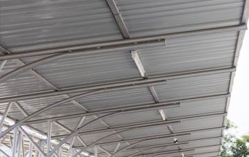 installing Dail Bho Thuath metal roofing